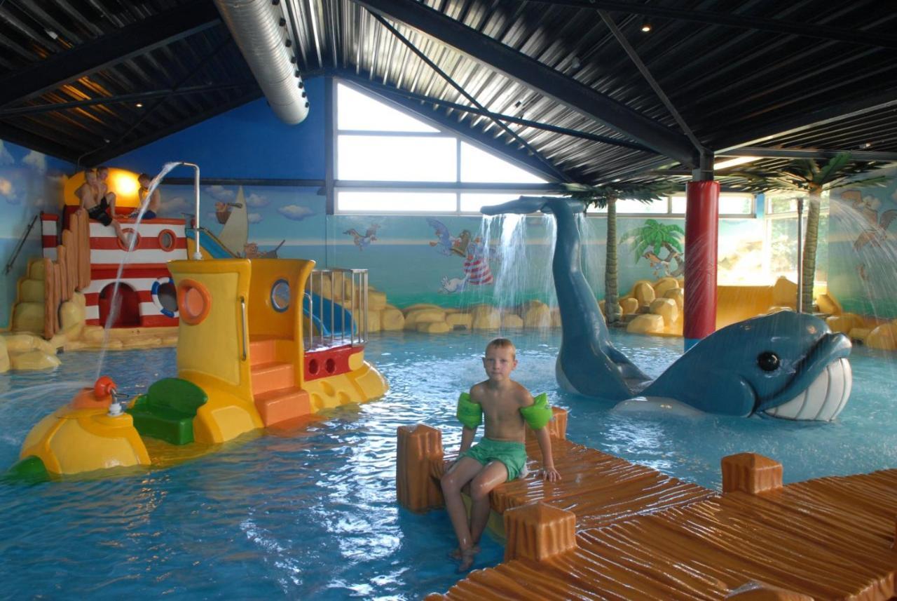 Вилла Kajuit423 6Pers 5Sterren Vakantiepark Bergumermeer Aan Het Water In Friesland Met Zwembad Suameer Экстерьер фото